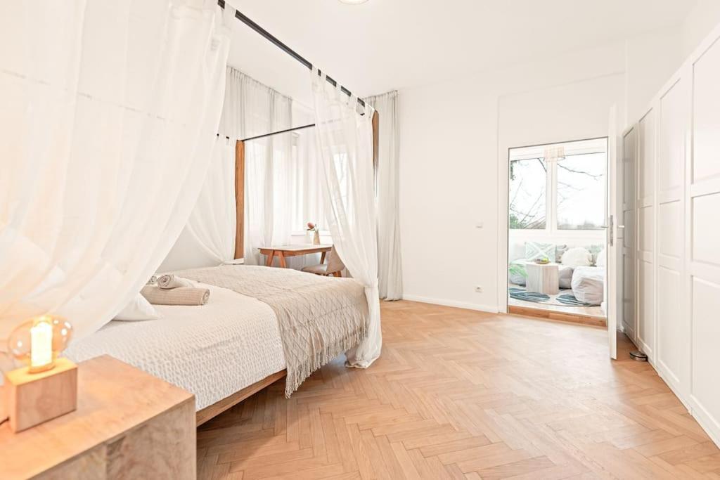 Cozy Apartment In Quiet Location, Fast Train Station 100M Away, Contactless Check-In Vídeň Exteriér fotografie