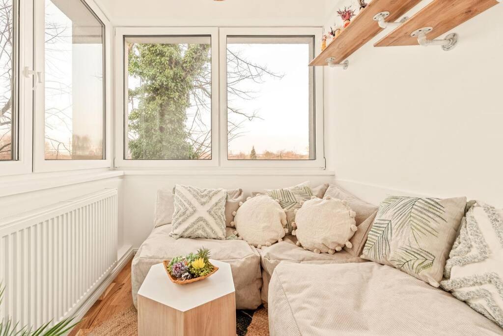 Cozy Apartment In Quiet Location, Fast Train Station 100M Away, Contactless Check-In Vídeň Exteriér fotografie