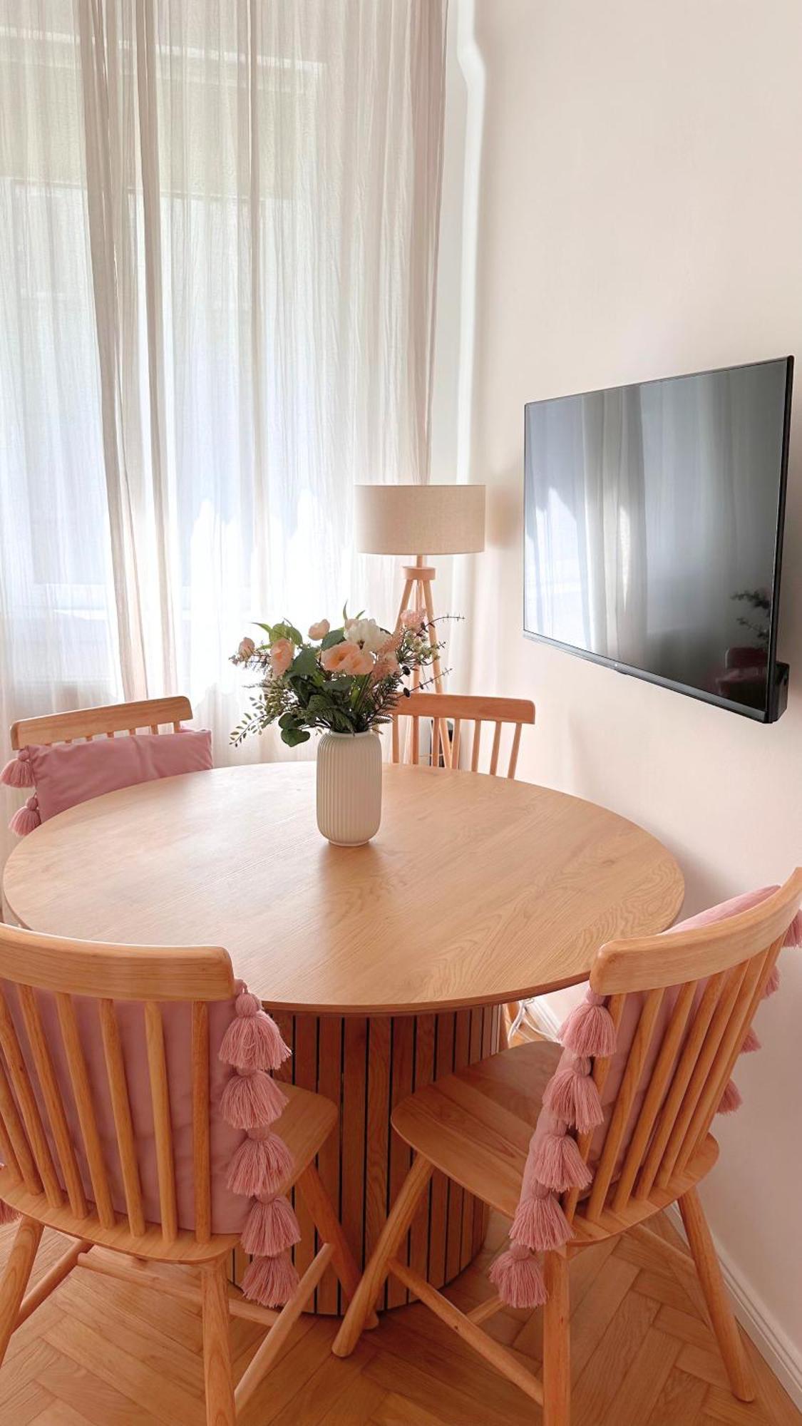 Cozy Apartment In Quiet Location, Fast Train Station 100M Away, Contactless Check-In Vídeň Exteriér fotografie